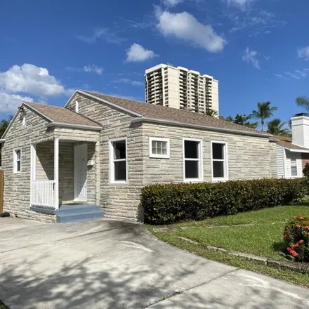 Rent this 2 bed house on 453 53rd Street in West Palm Beach, FL 33407