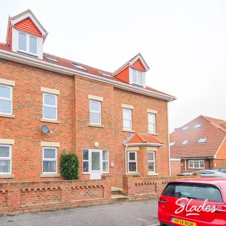 Rent this 2 bed apartment on 45 Grand Avenue in Bournemouth, Christchurch and Poole
