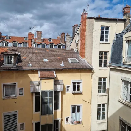 Image 6 - 2 Place Sathonay, 69001 Lyon, France - Apartment for rent