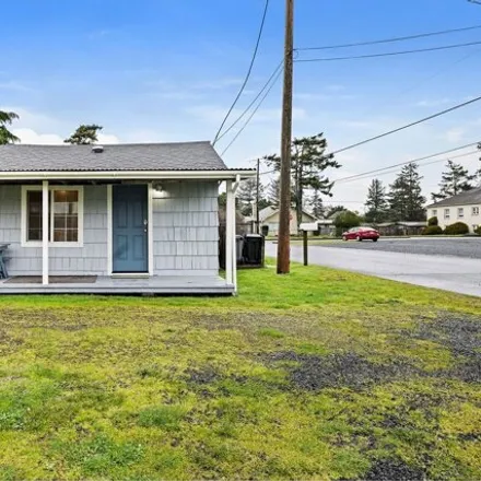 Buy this 1 bed house on 1864 South Franklin Street in Seaside, OR 97138
