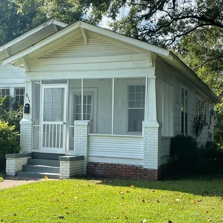 Buy this 2 bed house on 611 Bell Avenue in Greenwood, MS 38930