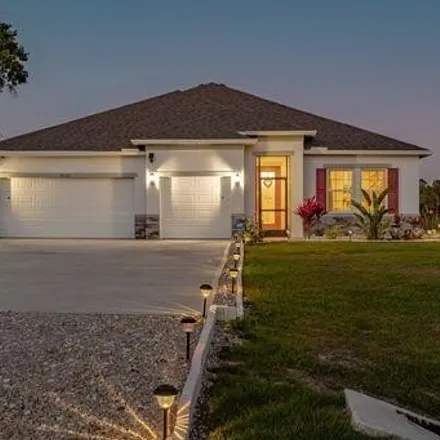 Buy this 3 bed house on 8620 95th Avenue in Vero Lake Estates, Indian River County