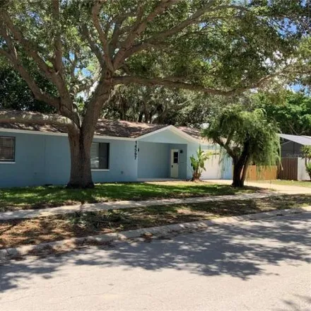 Rent this 3 bed house on 14585 Vista Lane in Indian Spring Estates, Pinellas County