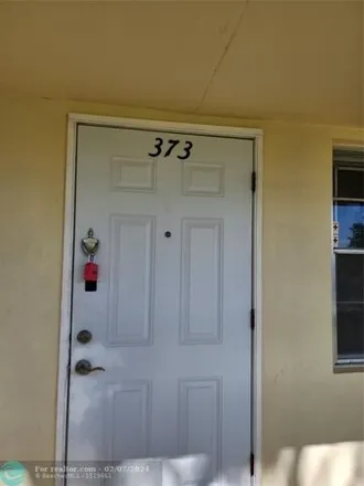 Image 2 - 287 Durham Street, Century Village, Palm Beach County, FL 33417, USA - Condo for rent