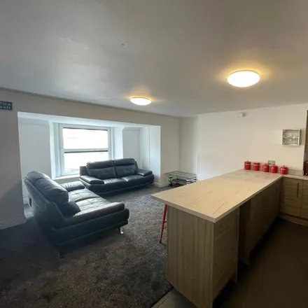 Image 3 - 10 Hill Park Crescent, Plymouth, PL4 8JW, United Kingdom - Room for rent