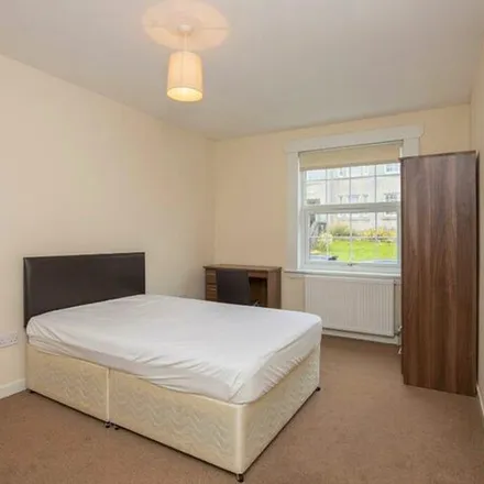 Image 4 - Morris Terrace, Stirling, FK8 1BP, United Kingdom - Apartment for rent
