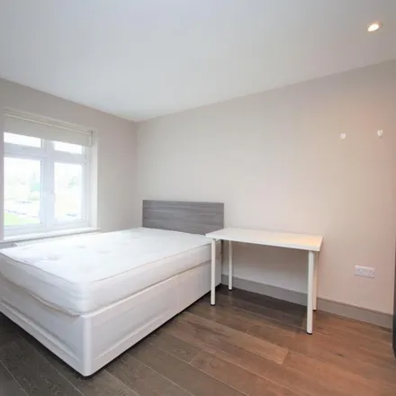 Image 9 - 1 Brent Street, London, NW4 2DT, United Kingdom - Apartment for rent