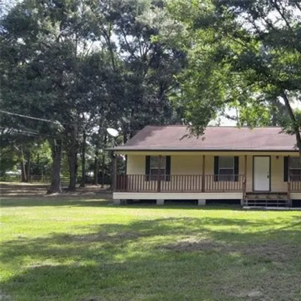 Rent this 3 bed house on 1598 Old County Road in Montgomery County, TX 77378