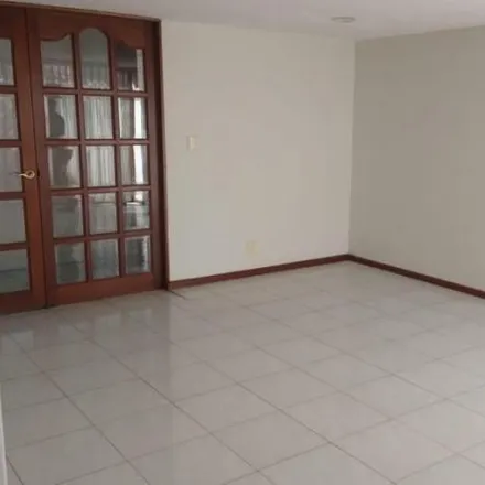 Buy this 3 bed house on Avenida Las Fuentes de Satélite in Lomas de Bellavista, 53120 Atizapán de Zaragoza