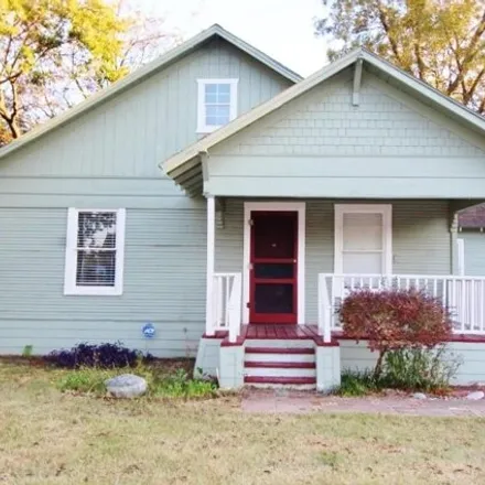 Rent this 2 bed house on 580 Kaufman Street in Waxahachie, TX 75165