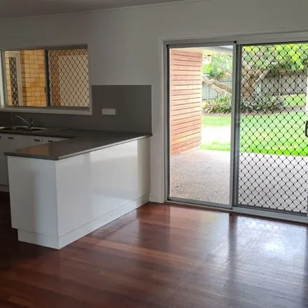 Image 8 - Torquay Terrace, Torquay QLD 4655, Australia - Apartment for rent