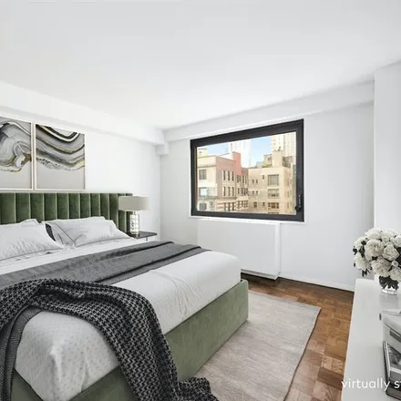 Image 4 - 10 WEST 66TH STREET 15J in New York - Apartment for sale