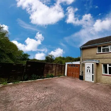 Buy this 2 bed house on Carey's Hollow in South Petherton, TA13 5BL