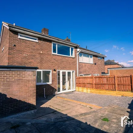 Rent this 3 bed duplex on Well House Drive in Newton Aycliffe, DL5 4QP