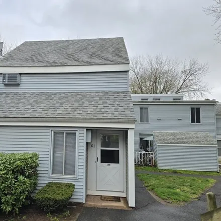 Buy this 1 bed condo on 101 Cinnamon Springs in South Windsor, CT 06074