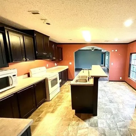 Image 4 - Henry Hebert Lane, Terrebonne Parish, LA 70344, USA - Apartment for sale