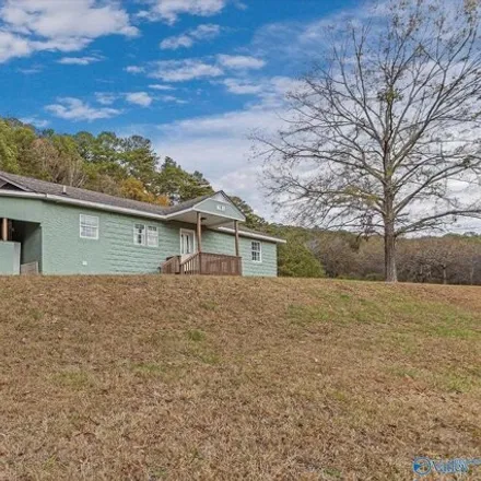 Buy this 4 bed house on 1624 Tuscaloosa Avenue in Gadsden, AL 35901