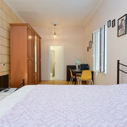 Image 2 - Via Napoleone III 27, 00185 Rome RM, Italy - Apartment for rent