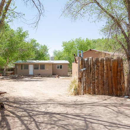 Rent this 3 bed house on Lacy Ln in Belen, NM