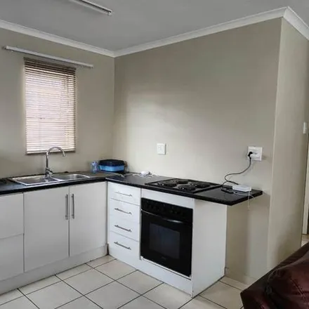 Image 6 - Kingston Crescent, Amalinda North, East London, 5252, South Africa - Apartment for rent