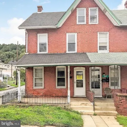 Rent this 3 bed house on 152 Ridge Avenue in Coatesville, PA 19320