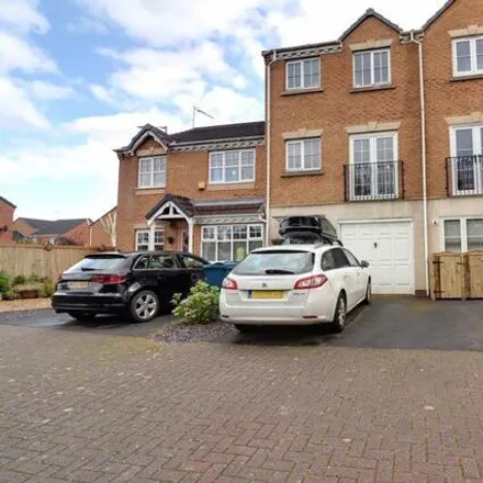 Buy this 3 bed townhouse on Sandon Road in Stafford, ST16 3FY