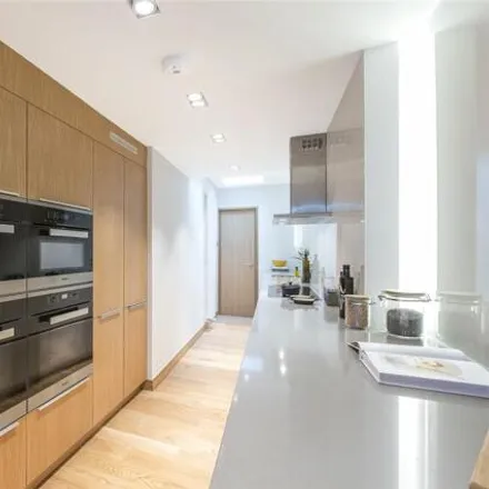 Image 3 - Crown Reach, Londres, Great London, Sw1v - Apartment for rent