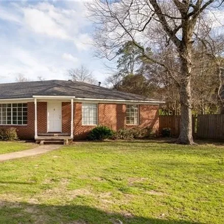 Buy this 3 bed house on 5723 North Drive in Alexandria, LA 71301