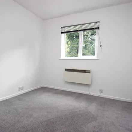 Rent this 2 bed apartment on Melrosegate Telephone Exchange in Beckside Gardens, York