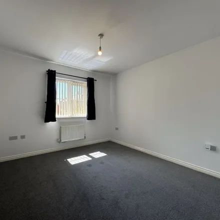 Image 6 - Daffodil Close, St. Neots, PE19 2LJ, United Kingdom - Apartment for rent