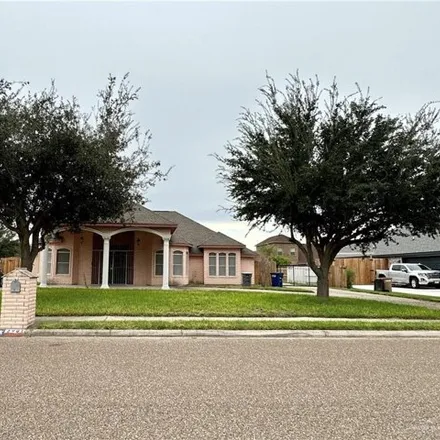 Rent this 3 bed house on 2927 Ocean View Drive in Edinburg, TX 78539