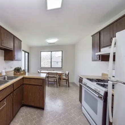 Image 4 - Regent Circle, Schaumburg, IL 60193, USA - Condo for sale