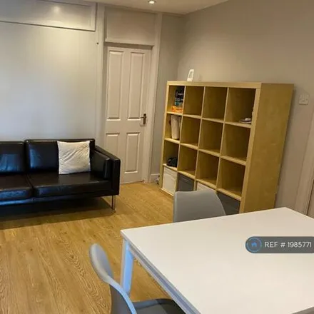 Image 4 - Grand Central Apartments, Purchese Street, London, NW1 1DX, United Kingdom - Apartment for rent