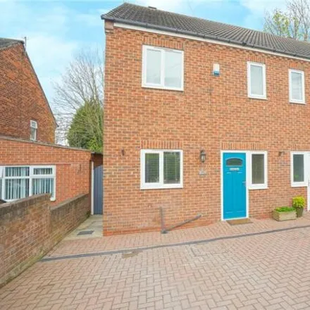 Buy this 3 bed duplex on Lisle Road in Rotherham, S60 2RL