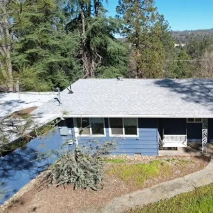 Buy this 3 bed house on 49633 Pierce Drive in Oakhurst, CA 93644