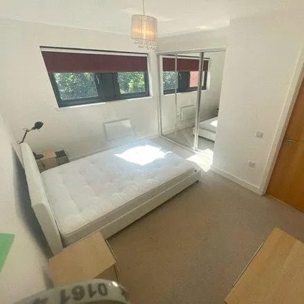 Image 5 - Larke Rise, Manchester, M20 2UL, United Kingdom - Apartment for rent