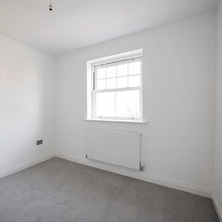 Image 9 - Roman Road, Mountnessing, CM15 0UD, United Kingdom - Apartment for rent