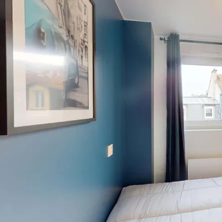 Rent this 3 bed room on 72 Rue du Barbâtre in 51100 Reims, France