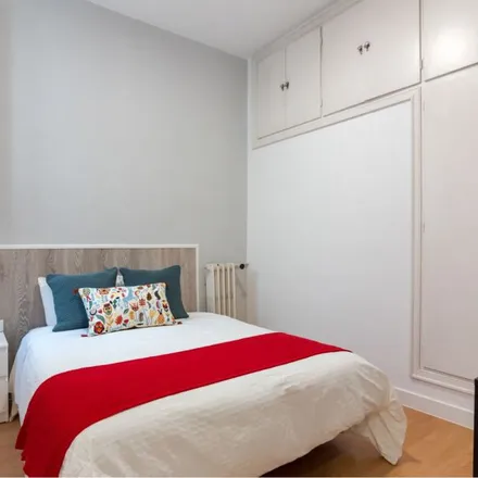Rent this 1 bed apartment on Amplifon in Calle de Carranza, 10