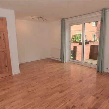 Rent this 3 bed apartment on St George's Road in Glasgow, G3 6UJ