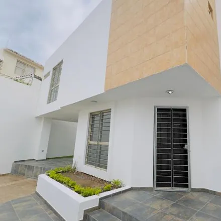 Buy this 3 bed house on Calle Surutato in Loma Linda, 80177 Culiacán