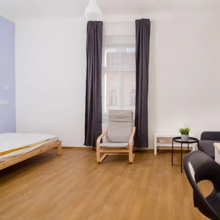 Rent this 3 bed room on Sokolská in 121 32 Prague, Czechia