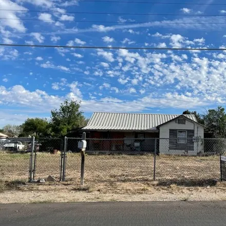 Buy this 2 bed house on 2649 Mountain View Drive in Carlsbad, NM 88220