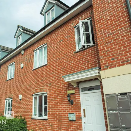 Rent this 2 bed apartment on 100 Waterfields in Retford, DN22 6RE