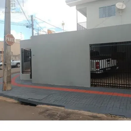 Buy this 3 bed house on Super Muffato Quintino in Rua Quintino Bocaiúva 1045, Vila Nova