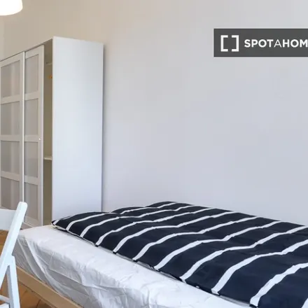 Rent this 3 bed room on Silberhornstraße in Raintaler Straße, 81539 Munich