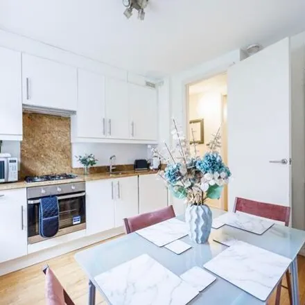 Rent this 1 bed room on unnamed road in London, WC1N 1HJ