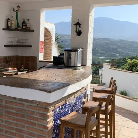 Image 2 - Benamocarra, Andalusia, Spain - House for rent