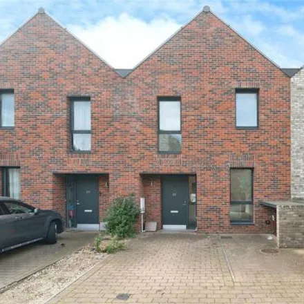 Buy this 3 bed townhouse on Tilbury Scout Hut in 49 North View Avenue, Tilbury