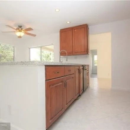 Image 6 - 8261 Northwest 11th Street, Coral Springs, FL 33071, USA - House for rent